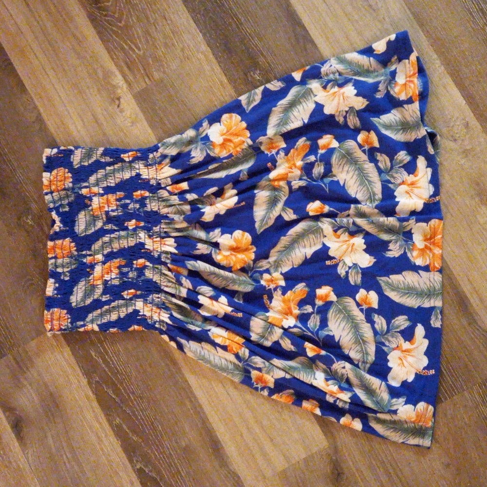 Strapless dress
